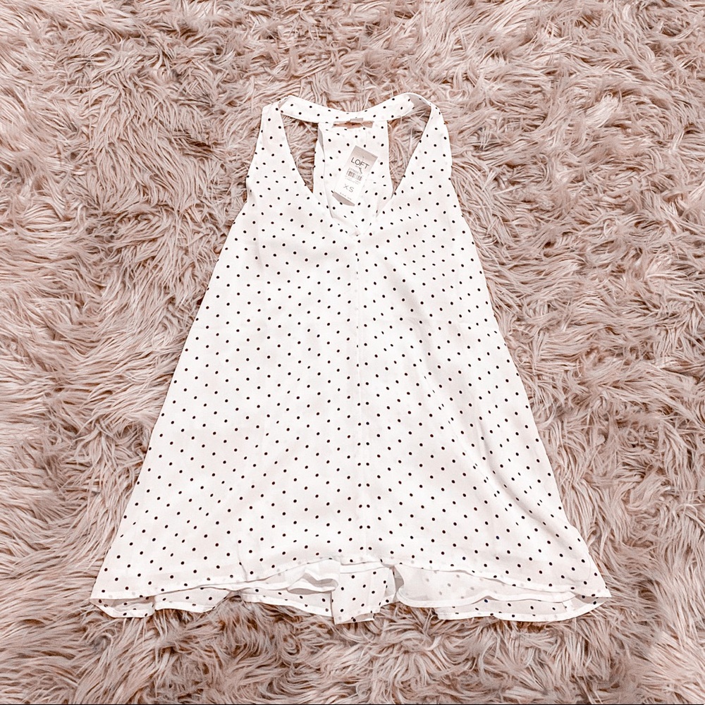 Loft sleeveless blouse never worn